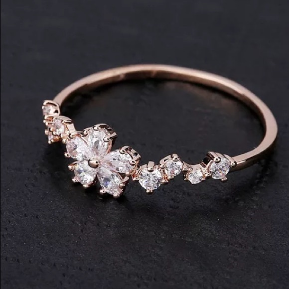 Jewelry - Shining Flower Rose Gold CZ Ring